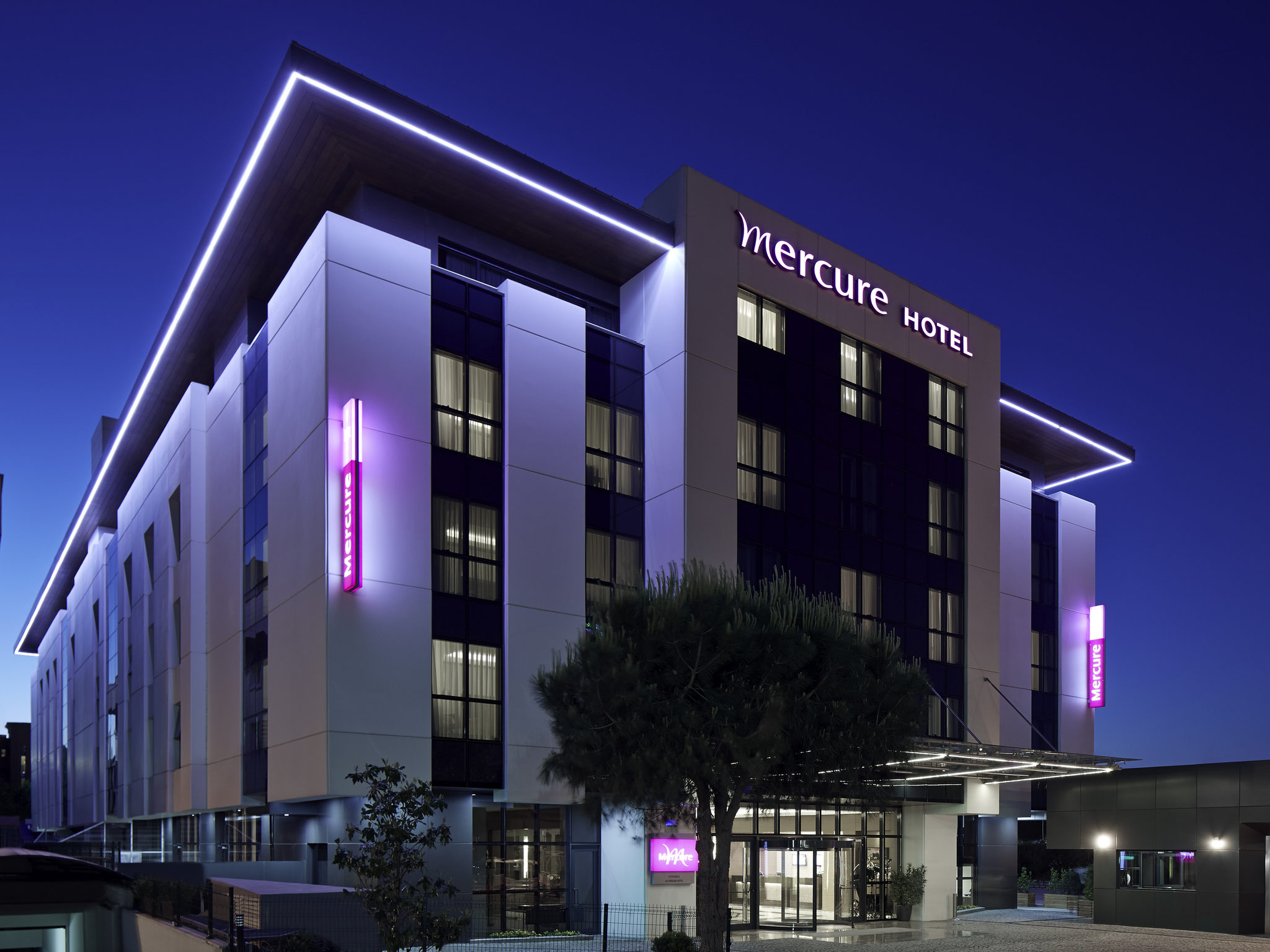 Mercure Istanbul Altunizade resort hero photography