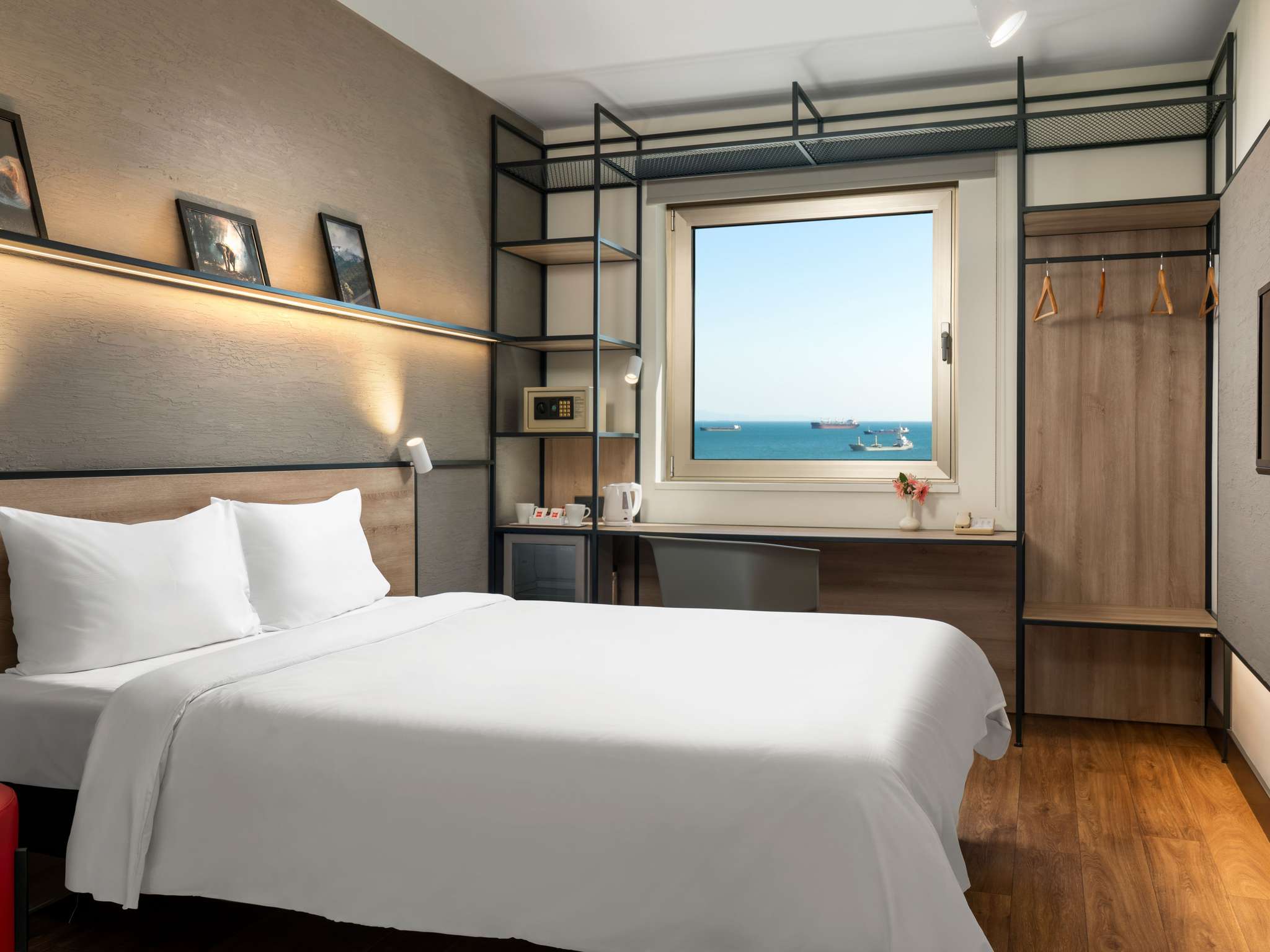 Ibis Istanbul Zeytinburnu resort hero photography