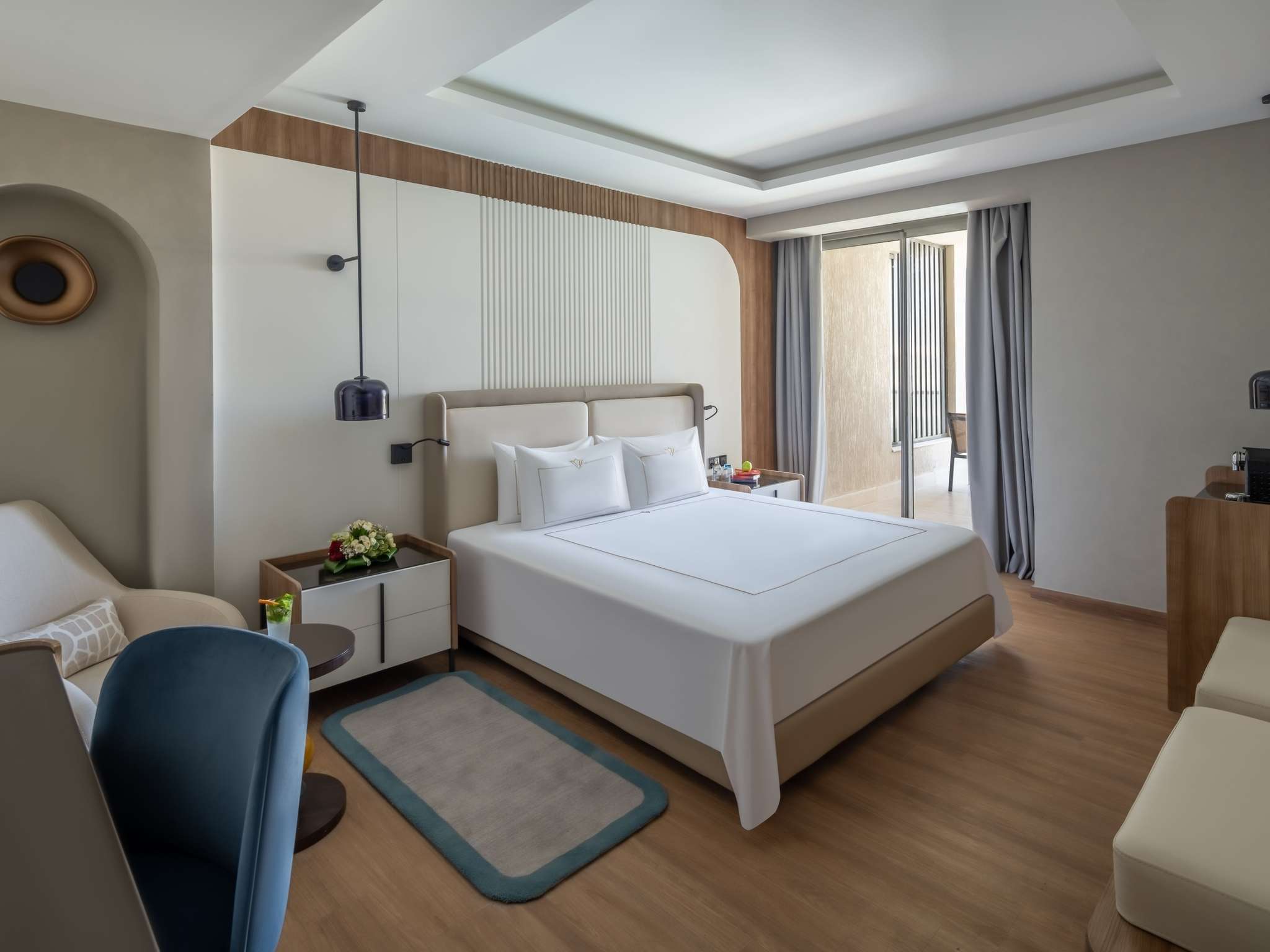 One-bedroom suite